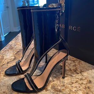 Brand new ✨✨✨✨never worn. W box